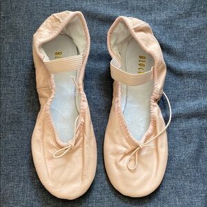 Bloch Pink Ballet Flats with Elastic Straps size 4 B